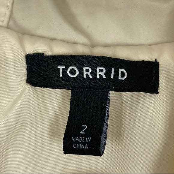 Torrid Women's Pink/Cream Utility Jacket Size 2 Waterproof Rain - Picture 6 of 16